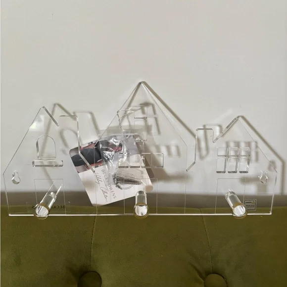 NWT - Two Acrylic Hook Wall Racks - Picture 5 of 11